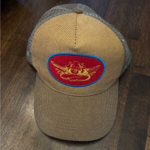 Boy’s Lie trucker hat 👼